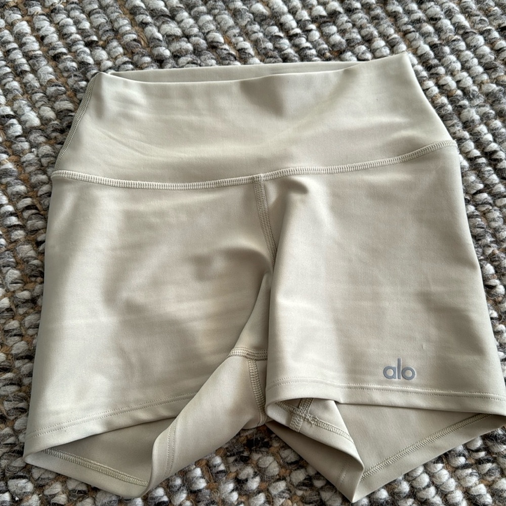 Short xxs used in good condition.